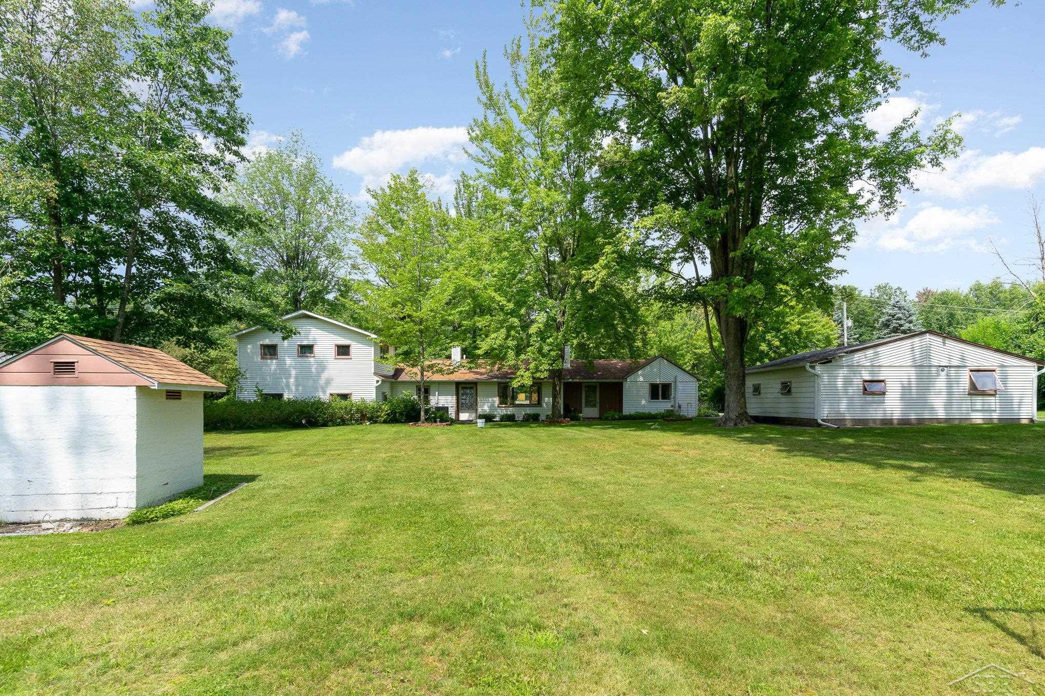 3636 East Monroe Road Midland, MI 48642 - Photo 24 of 25 50117906-23.JPG