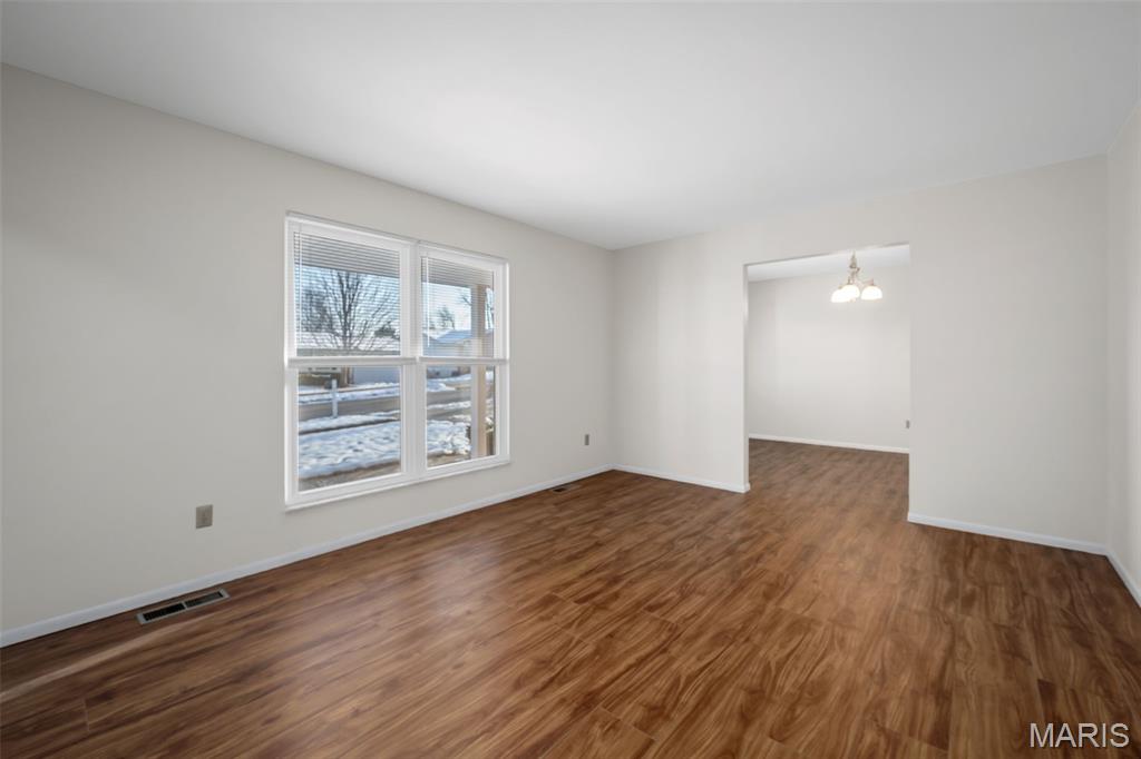 3109 Powder Horn Trail St. Charles, MO 63301 - Photo 4 of 36