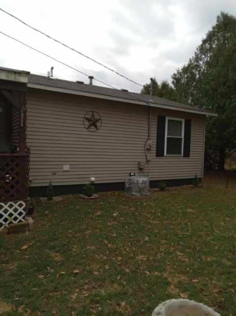407 Decalb Street Reed City, MI 49677 - Photo 41 of 42 1929581-081cd375-f81f-4695-8b05-5b4532fb0878.JPG