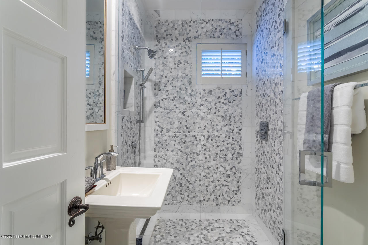 616 South Sierra Bonita Avenue Pasadena, CA 91106 - Photo 19 of 55 616 S Sierra Bonita (20)