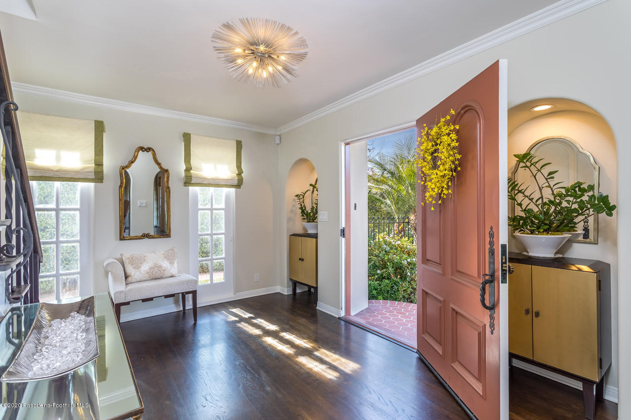 616 South Sierra Bonita Avenue Pasadena, CA 91106 - Photo 6 of 55 616 S Sierra Bonita (6)