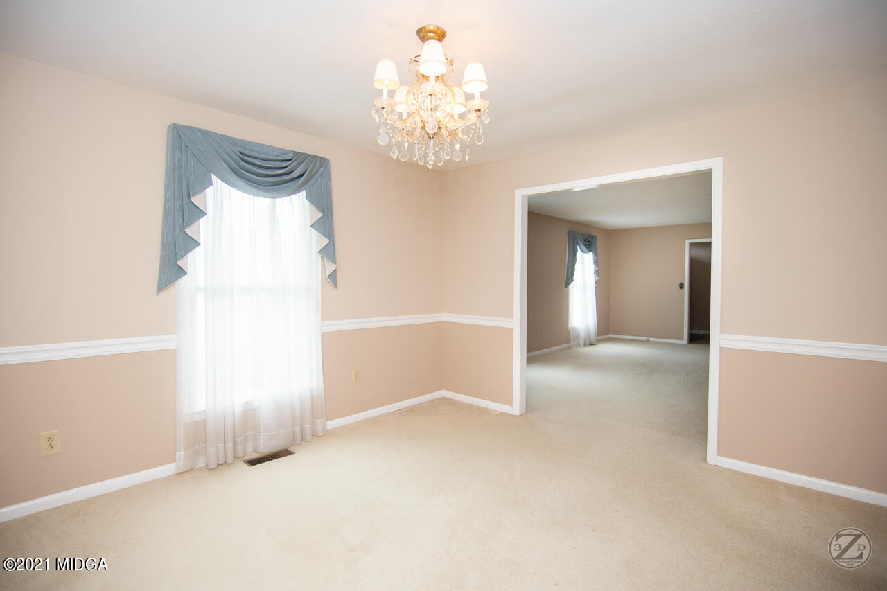 1027 Country Club Road Perry, GA 31069 - Photo 22 of 55 a view of entryway