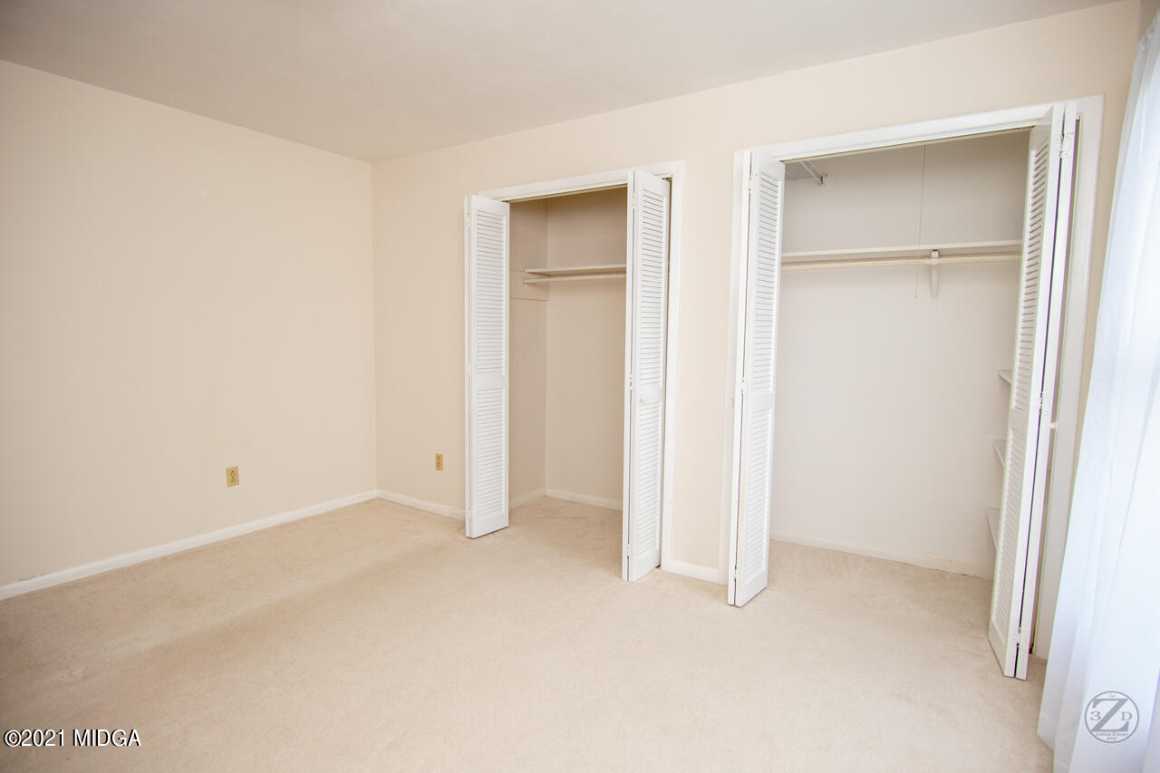 1027 Country Club Road Perry, GA 31069 - Photo 31 of 55 a view of an empty room