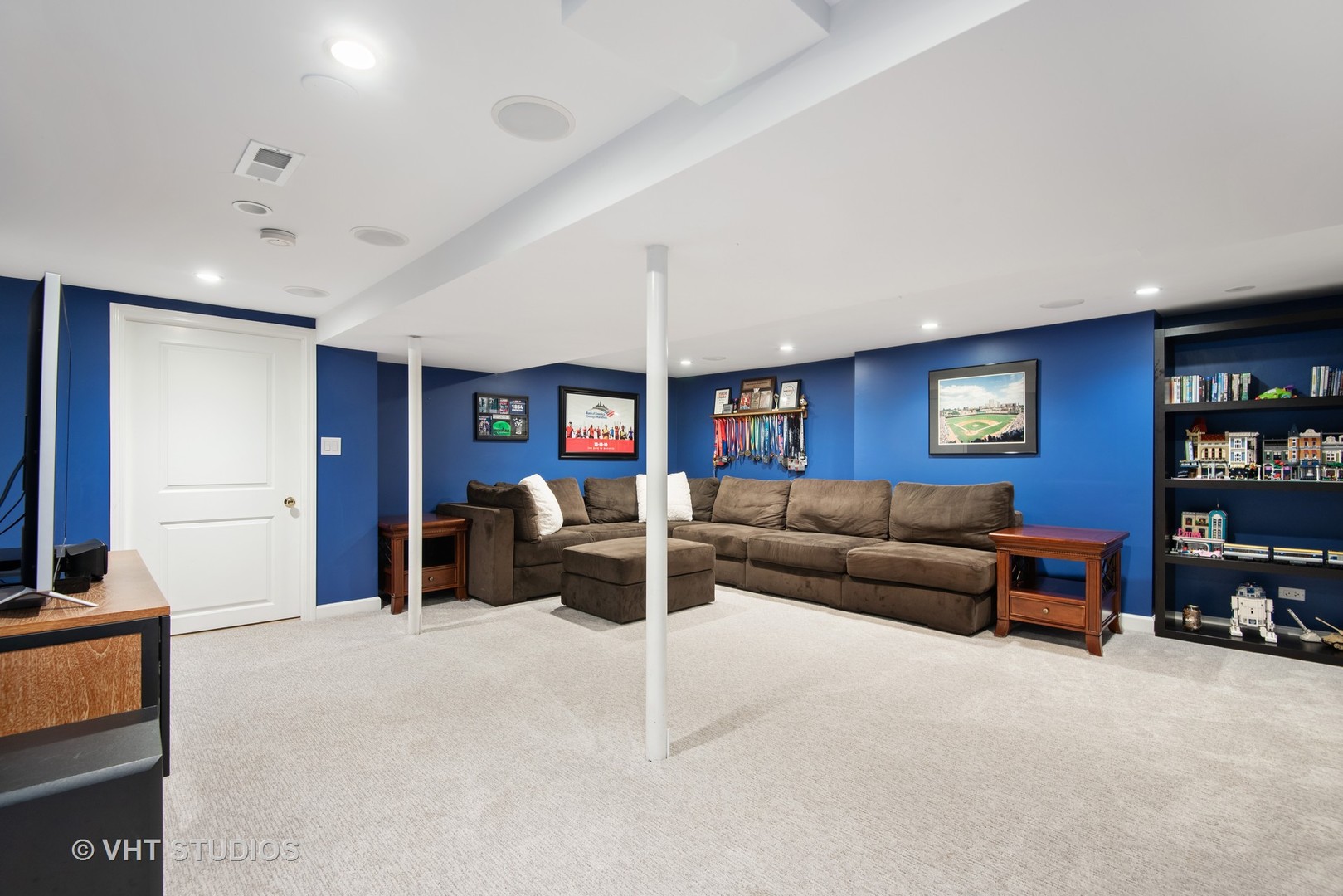 2121 Forestview Road Evanston, IL 60201 - Photo 26 of 35 a living room with furniture and a flat screen tv