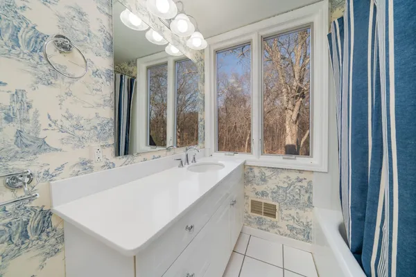 $425,000 | 959 North River Road, Oregon, IL 61061