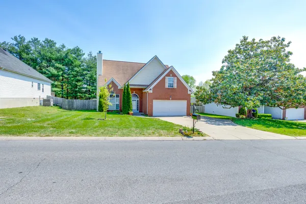 $3,100 | 2104 Loudenslager Drive, Thompson's Station, TN 37179