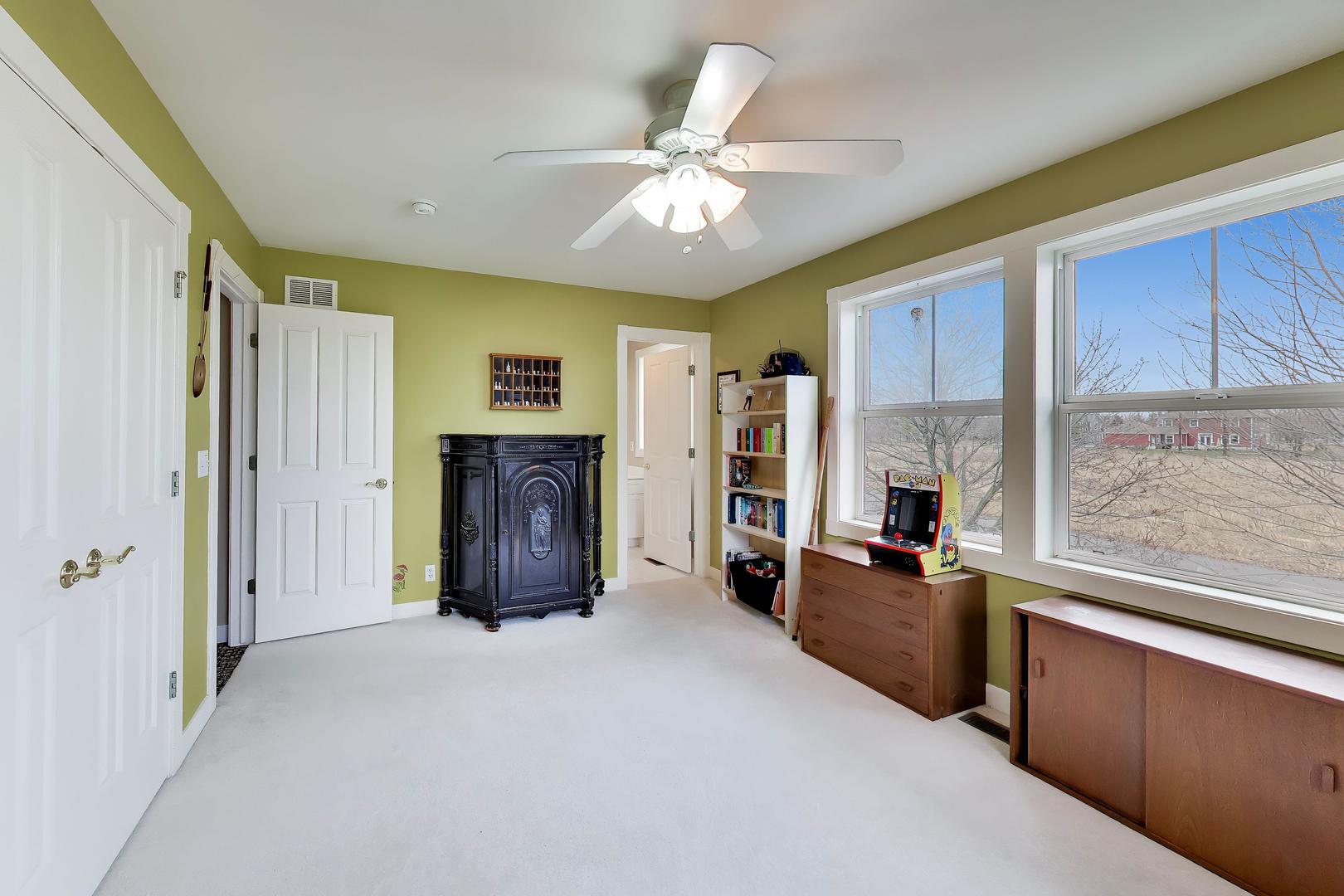 1082 Prairie Trail Grayslake, IL 60030 - Photo 35 of 63