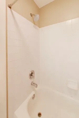 $775,000 | 1082 Prairie Trail, Grayslake, IL 60030