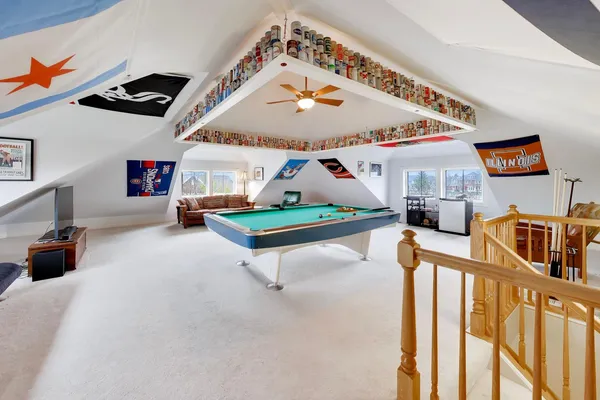 $775,000 | 1082 Prairie Trail, Grayslake, IL 60030