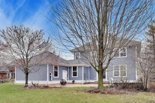 $775,000 | 1082 Prairie Trail, Grayslake, IL 60030