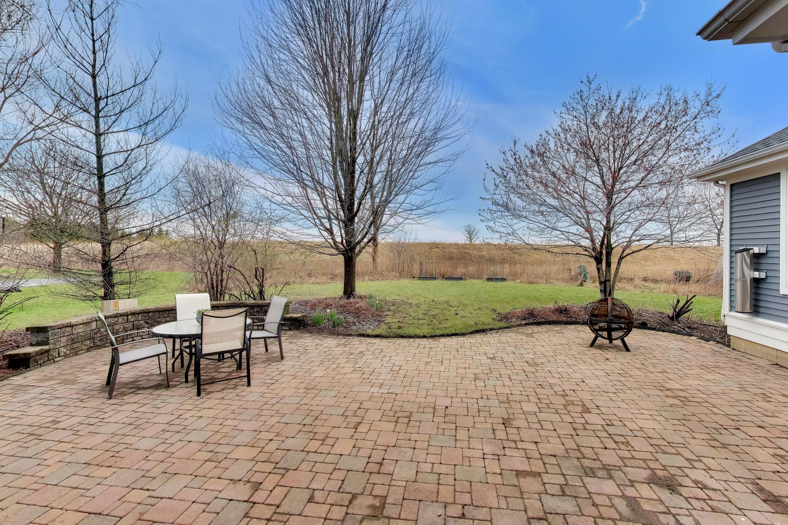 1082 Prairie Trail Grayslake, IL 60030 - Photo 56 of 63
