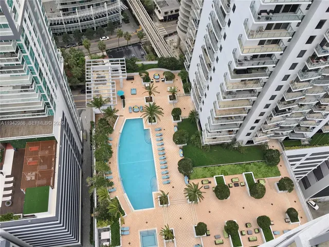 $3,550 | 1060 Brickell Avenue, Unit 3411, Miami, FL 33131