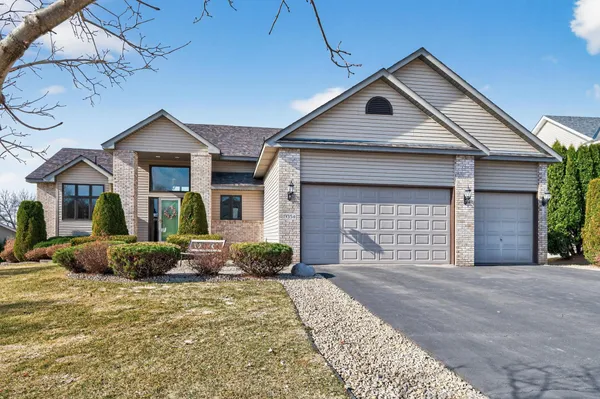 $500,000 | 19354 Vernon Street Northwest, Elk River, MN 55330