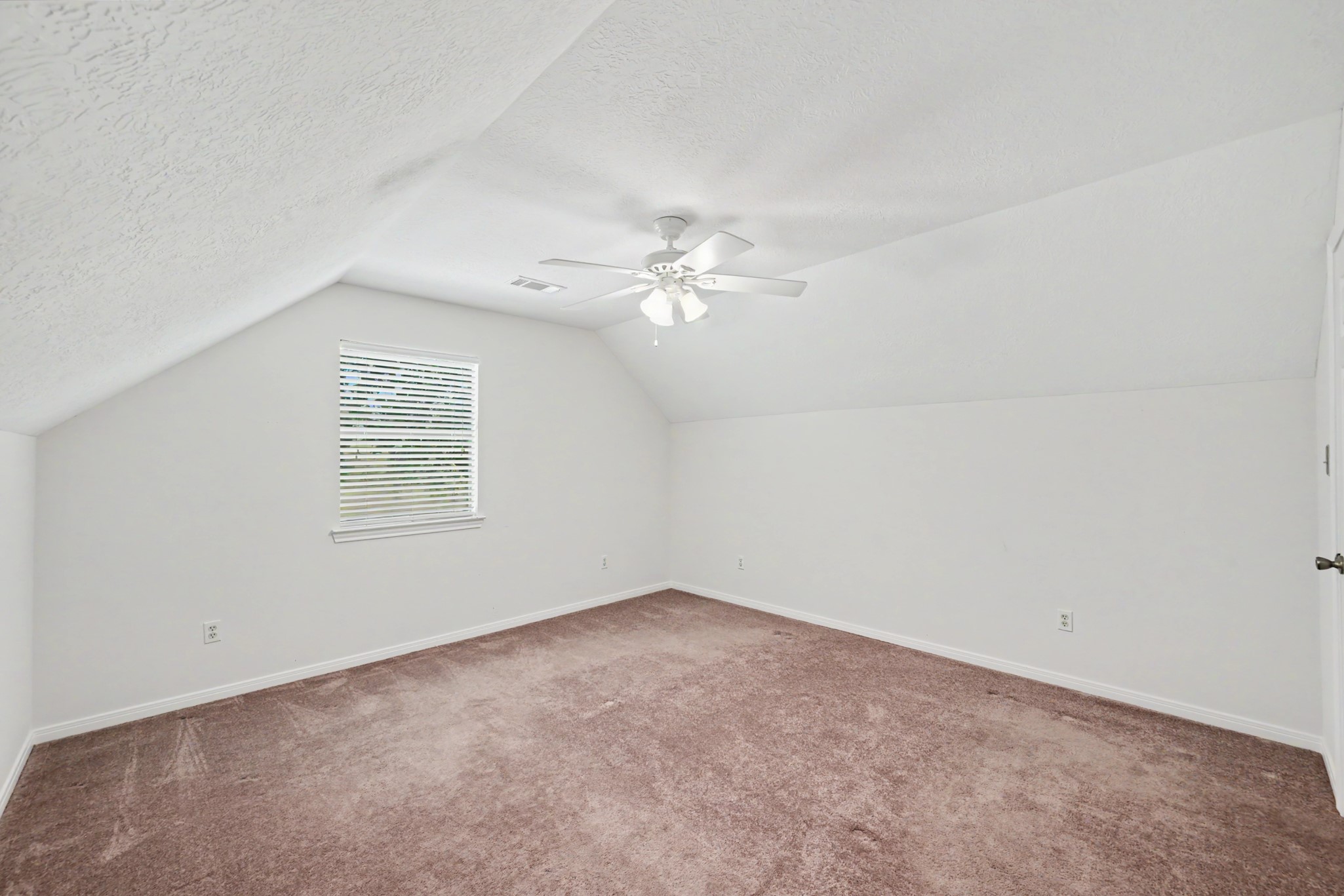 15 Lake Side Trinity, TX 75862 - Photo 12 of 29 Gallery Image 12