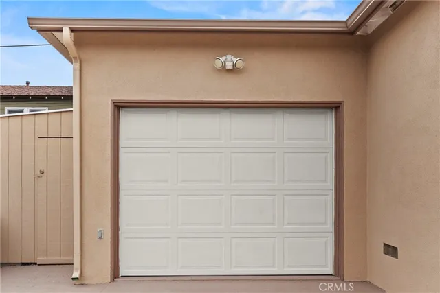 a view of a garage