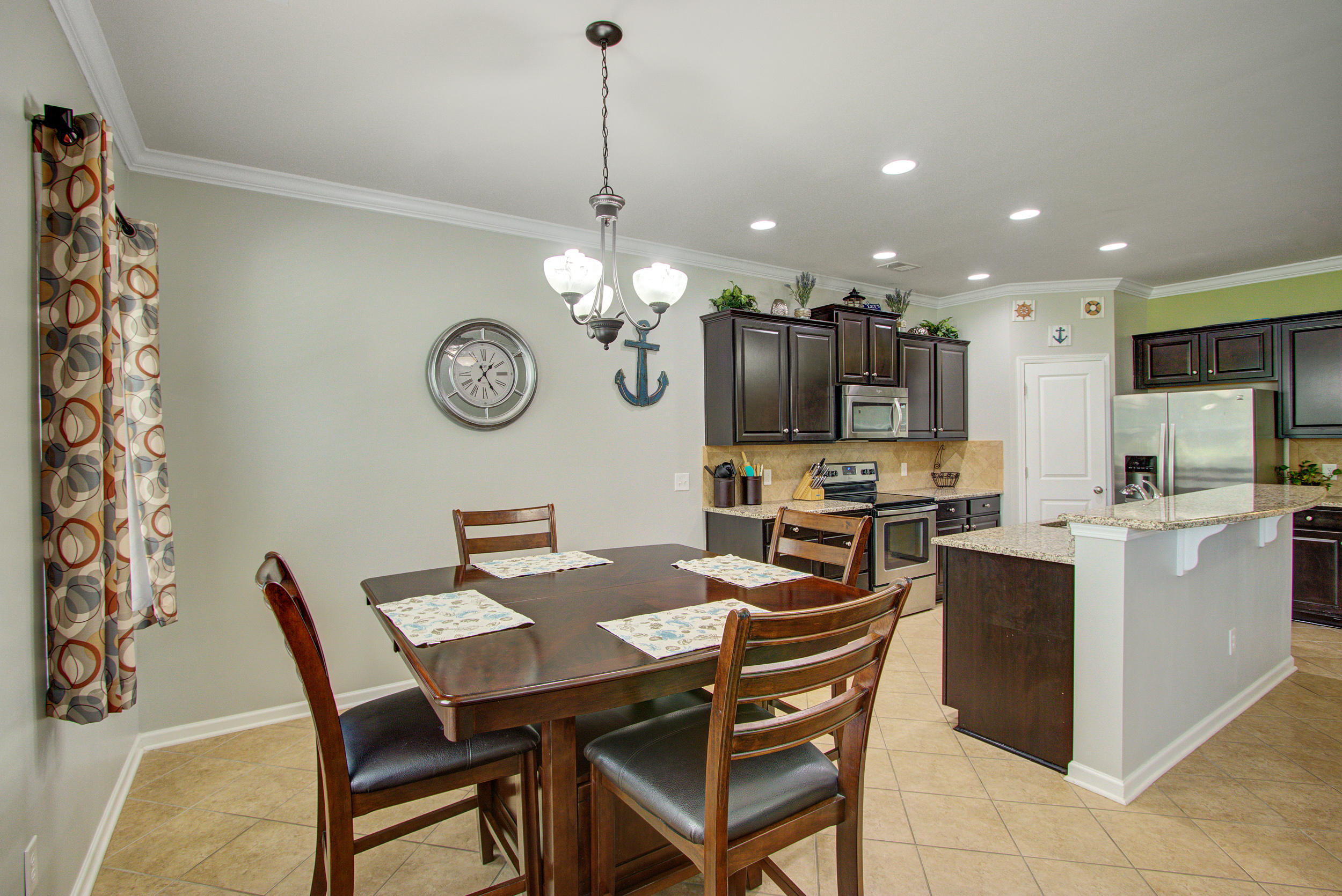 249 Decatur Drive Summerville, SC 29486 - Photo 10 of 45 249 Decatur Dr, Summerville SC (10)
