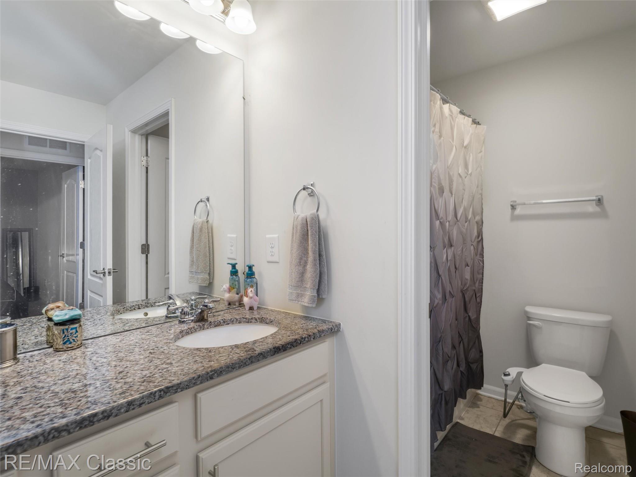 24869 Ivy Road Novi, MI 48375 - Photo 19 of 31 Upstairs Full Bath