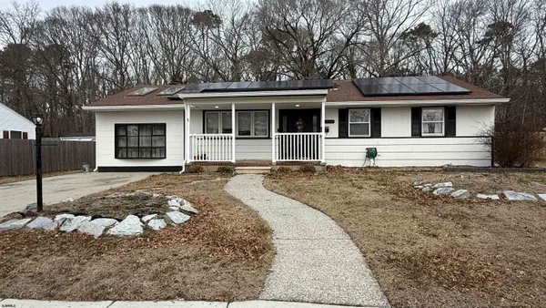 $365,000 | 112 Woodcrest Avenue, Absecon, NJ 08201