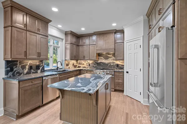 $1,175,000 | 17608 River Ford Drive, Davidson, NC 28036