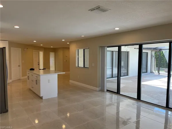 $3,500 | 255 Pine Valley Circle, Naples, FL 34113