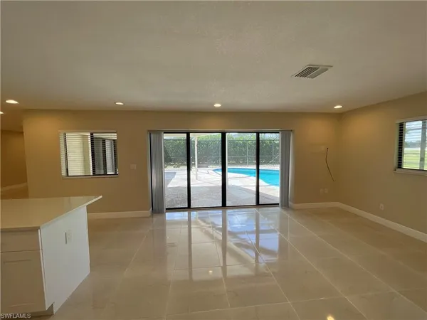 $3,500 | 255 Pine Valley Circle, Naples, FL 34113