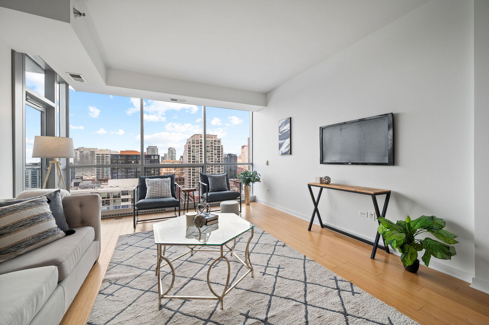 303 West Ohio Street, Unit 1901 Chicago, IL 60654 - Photo 2 of 18