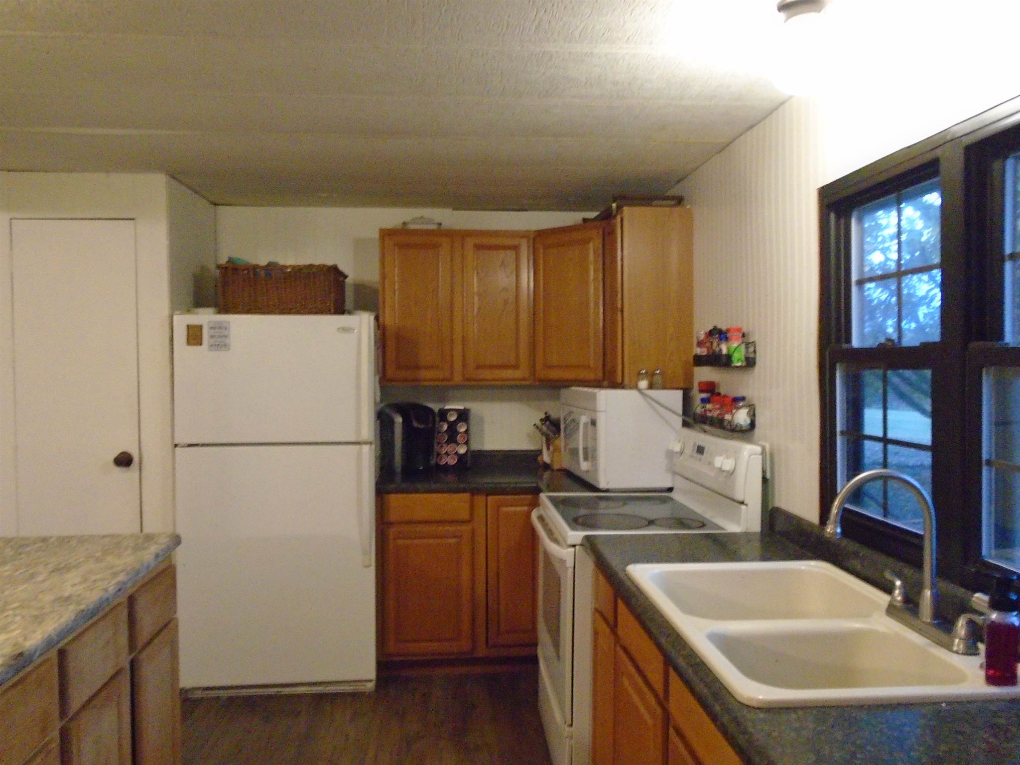 14152 Dover Hill Road Loogootee, IN 47553 - Photo 9 of 21 Gallery Image 9
