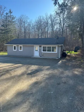 $2,100 | 273 South Road, Holmes, NY 12531