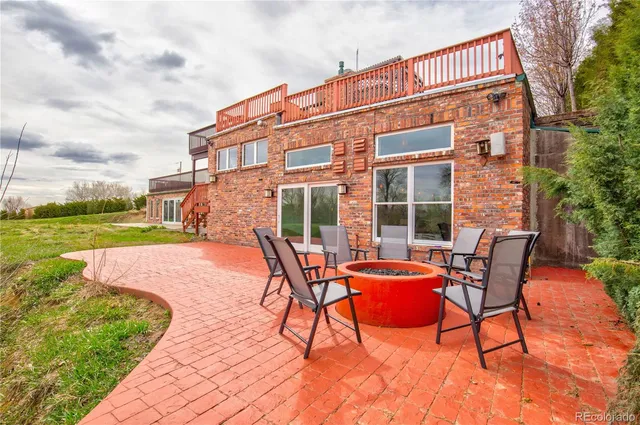 a outdoor view with a sitting space