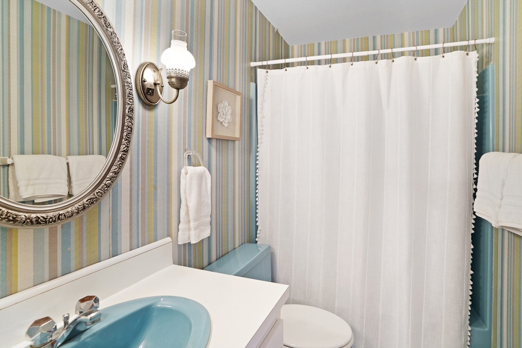 3 Down Harbor Road Edgartown, MA 02539 - Photo 32 of 42