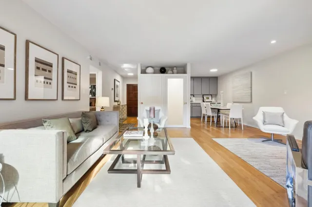 $698,000 | 453 North Rengstorff Avenue, Unit 17, Mountain View, CA 94043