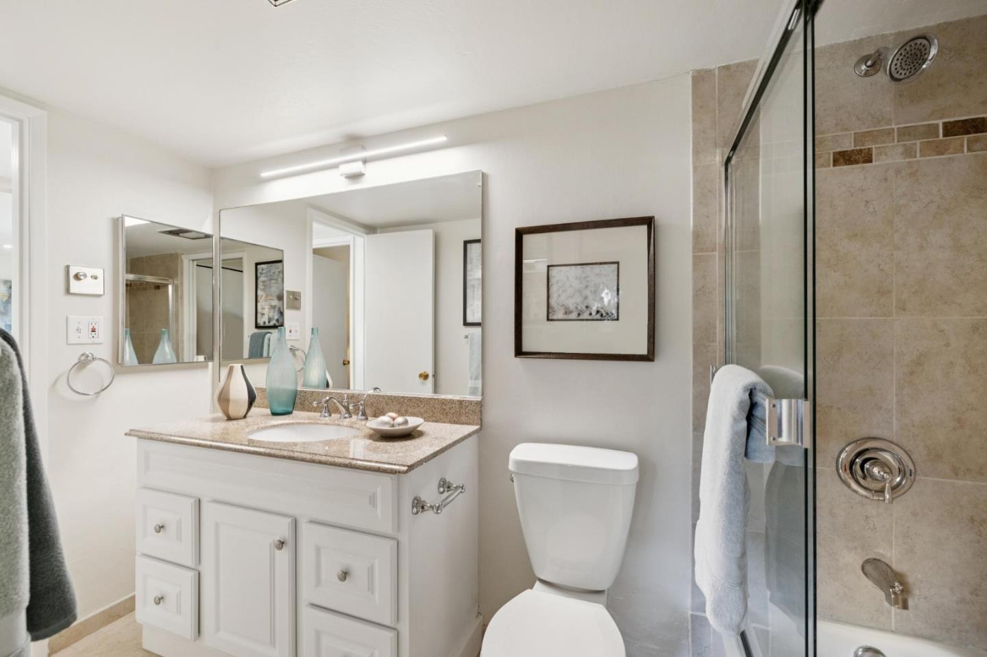 453 North Rengstorff Avenue, Unit 17 Mountain View, CA 94043 - Photo 23 of 33