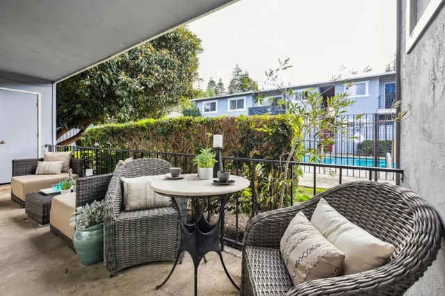 $698,000 | 453 North Rengstorff Avenue, Unit 17, Mountain View, CA 94043