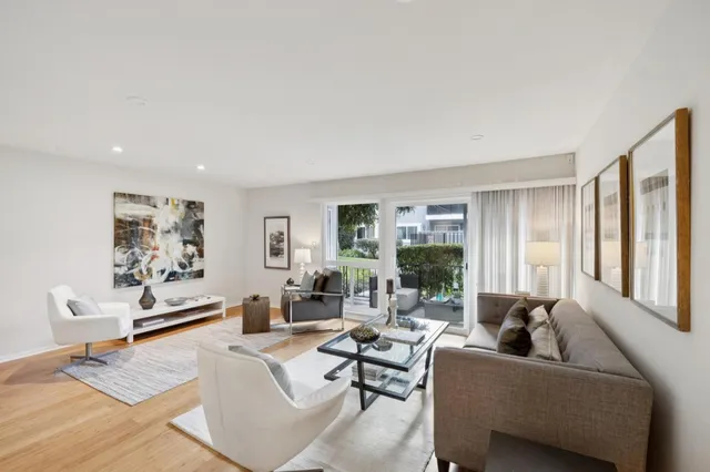 $698,000 | 453 North Rengstorff Avenue, Unit 17, Mountain View, CA 94043