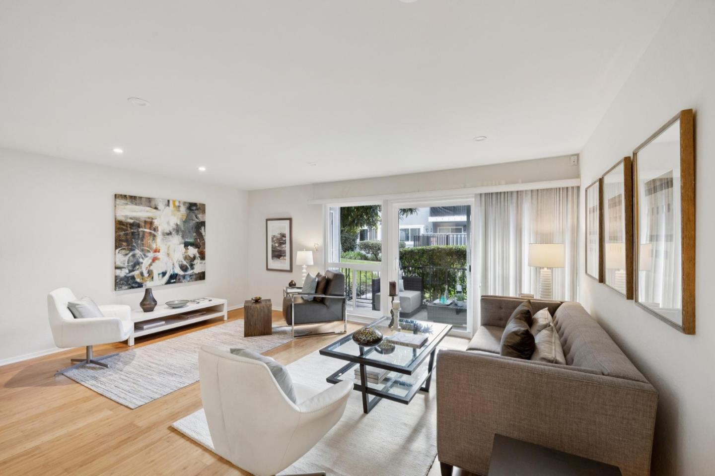 453 North Rengstorff Avenue, Unit 17 Mountain View, CA 94043 - Photo 3 of 33