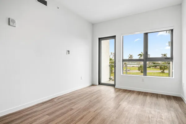 $2,900 | 2121 Broward Avenue, Unit 219, West Palm Beach, FL 33407