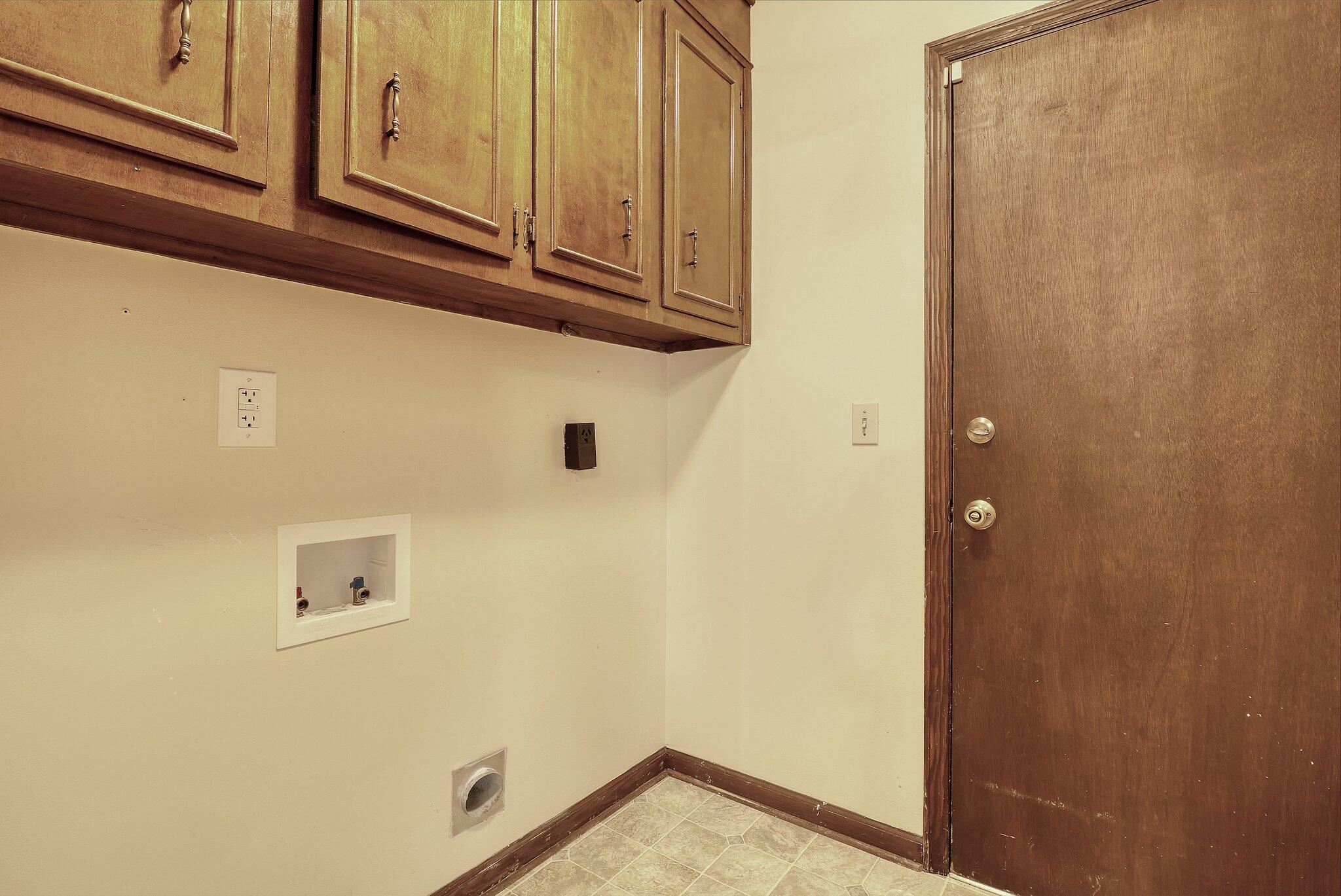 522 Longleaf Road Summerville, SC 29486 - Photo 15 of 31 15-web-or-mls-CREM_522 Longleaf_015