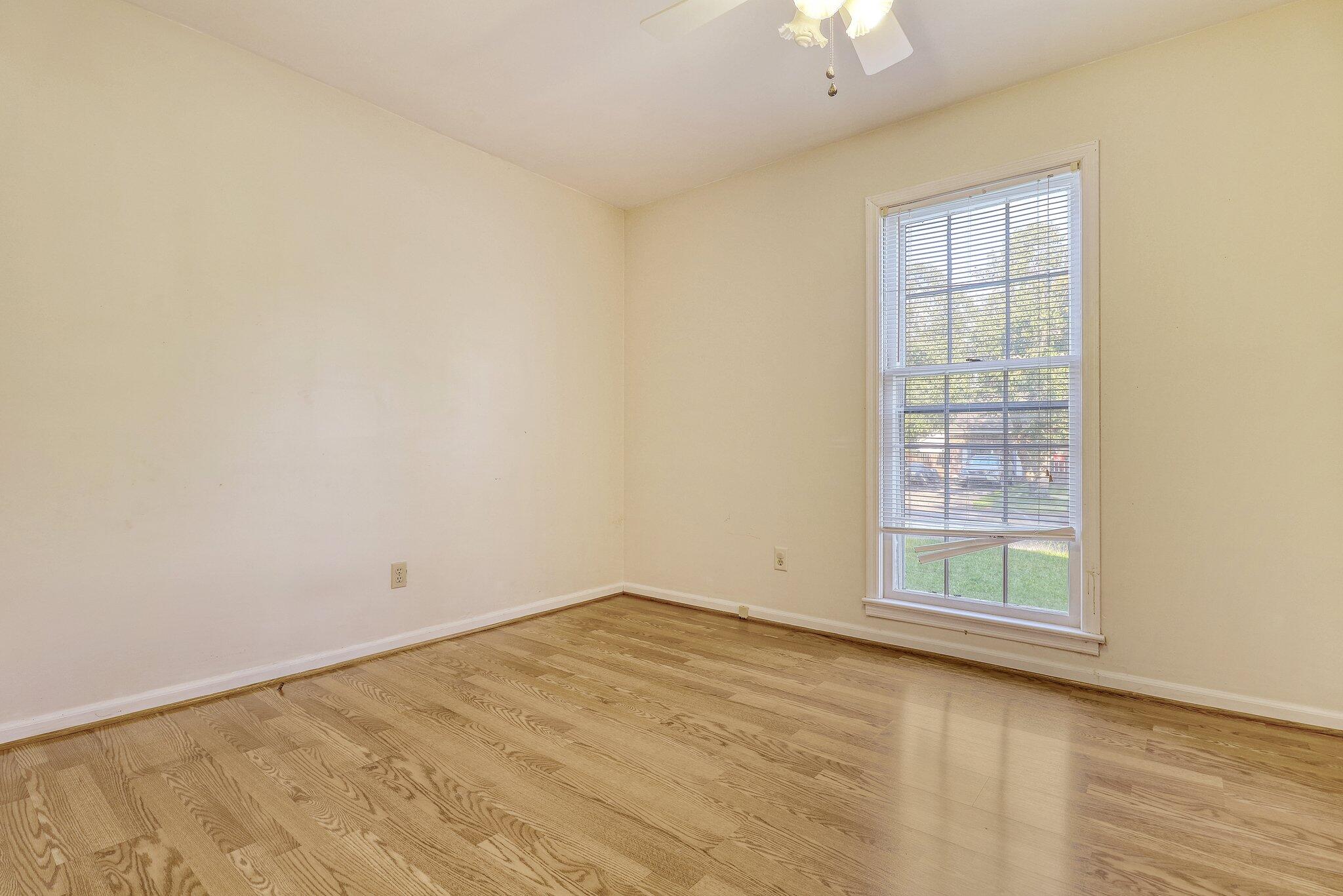 522 Longleaf Road Summerville, SC 29486 - Photo 21 of 31 3-web-or-mls-CREM_522 Longleaf_003