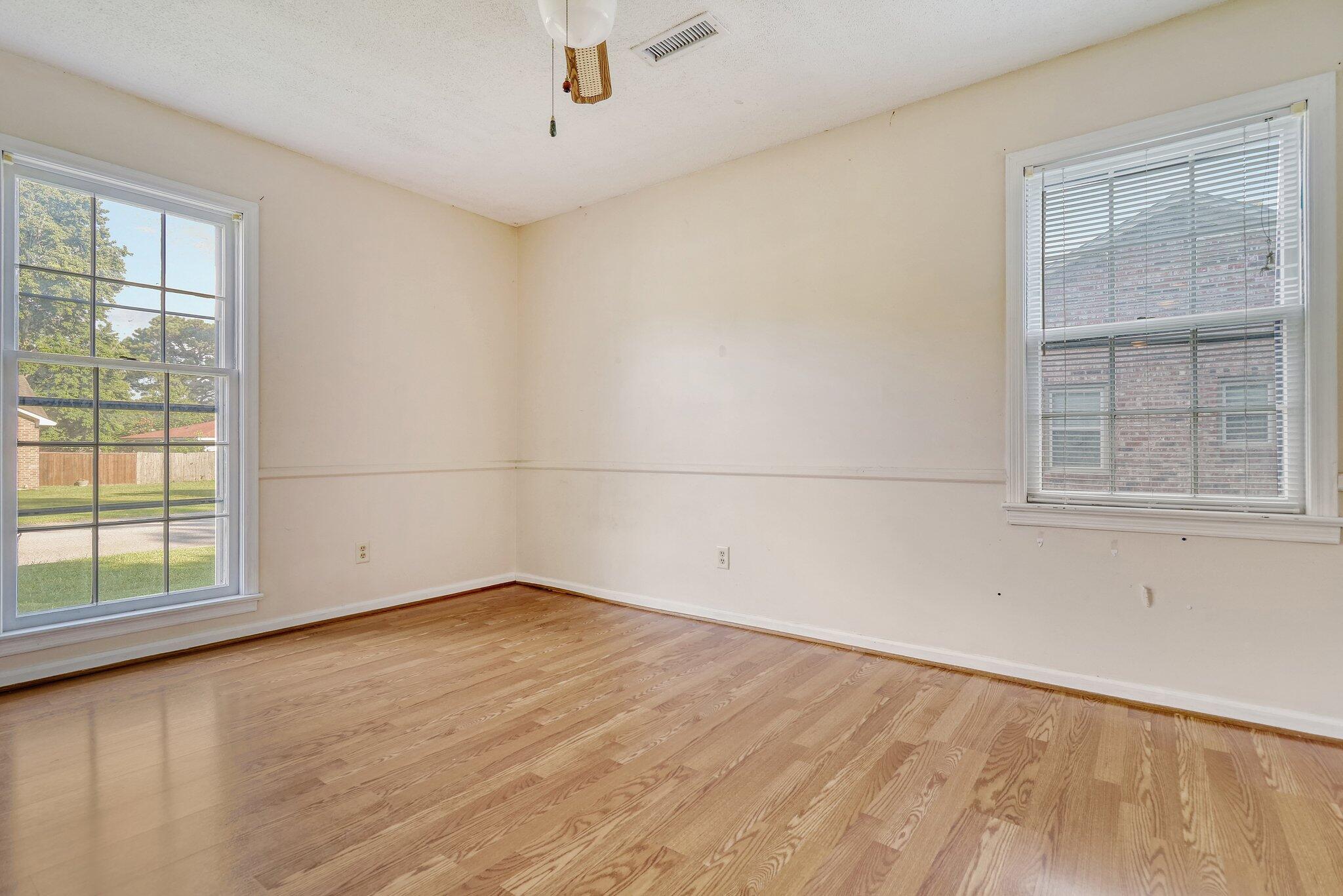 522 Longleaf Road Summerville, SC 29486 - Photo 23 of 31 1-web-or-mls-CREM_522 Longleaf_001