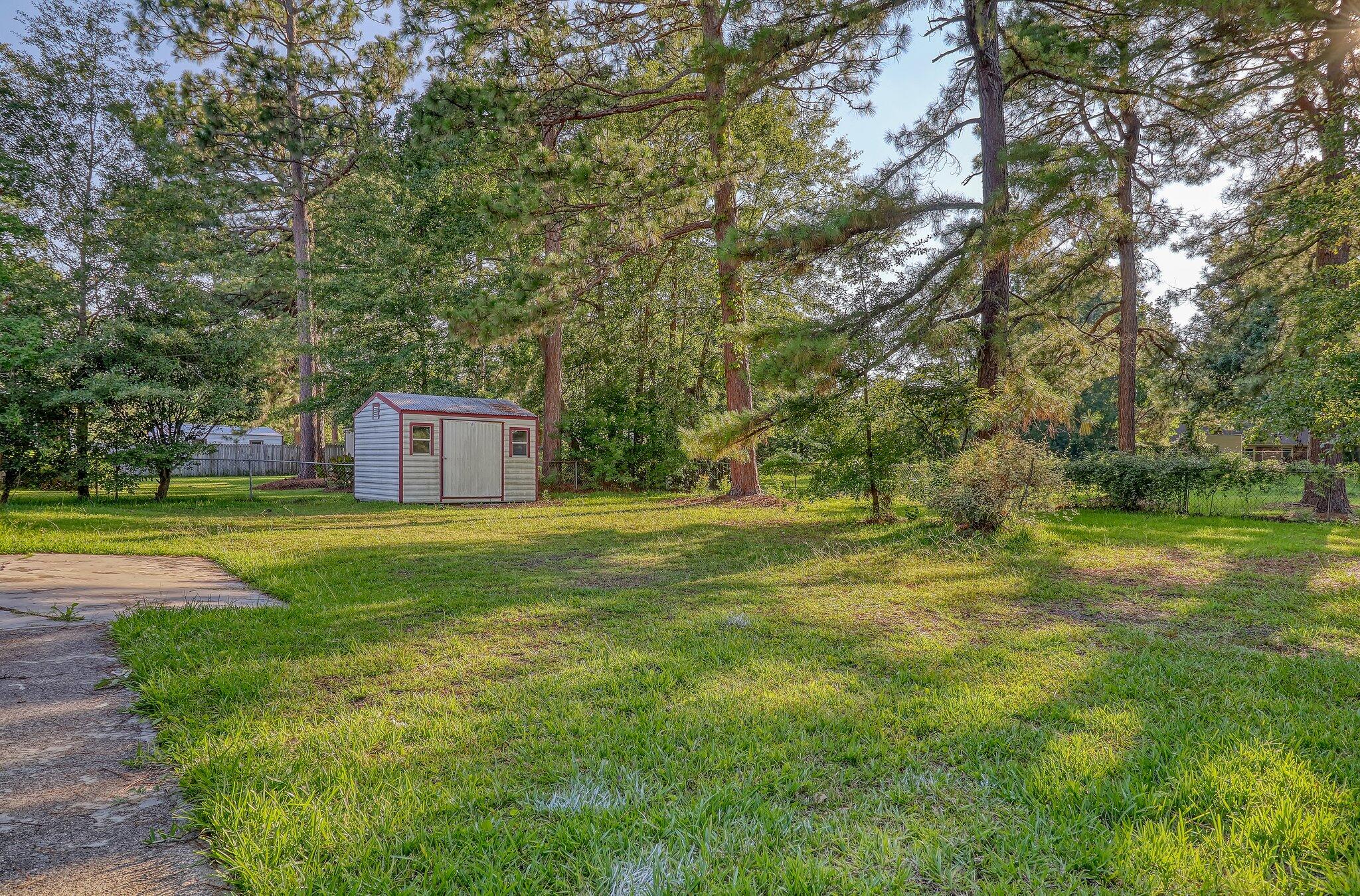 522 Longleaf Road Summerville, SC 29486 - Photo 30 of 31 21-web-or-mls-CREM_522 Longleaf_021