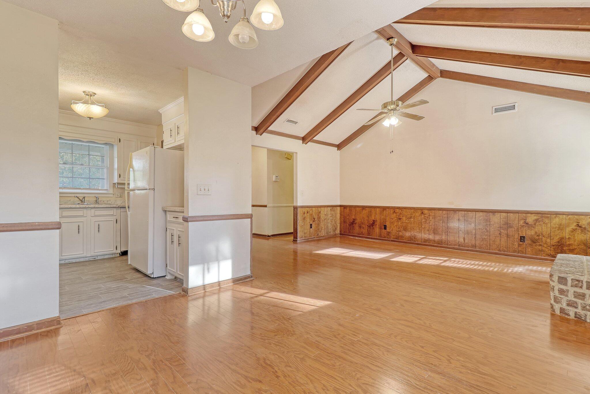 522 Longleaf Road Summerville, SC 29486 - Photo 9 of 31 14-web-or-mls-CREM_522 Longleaf_014