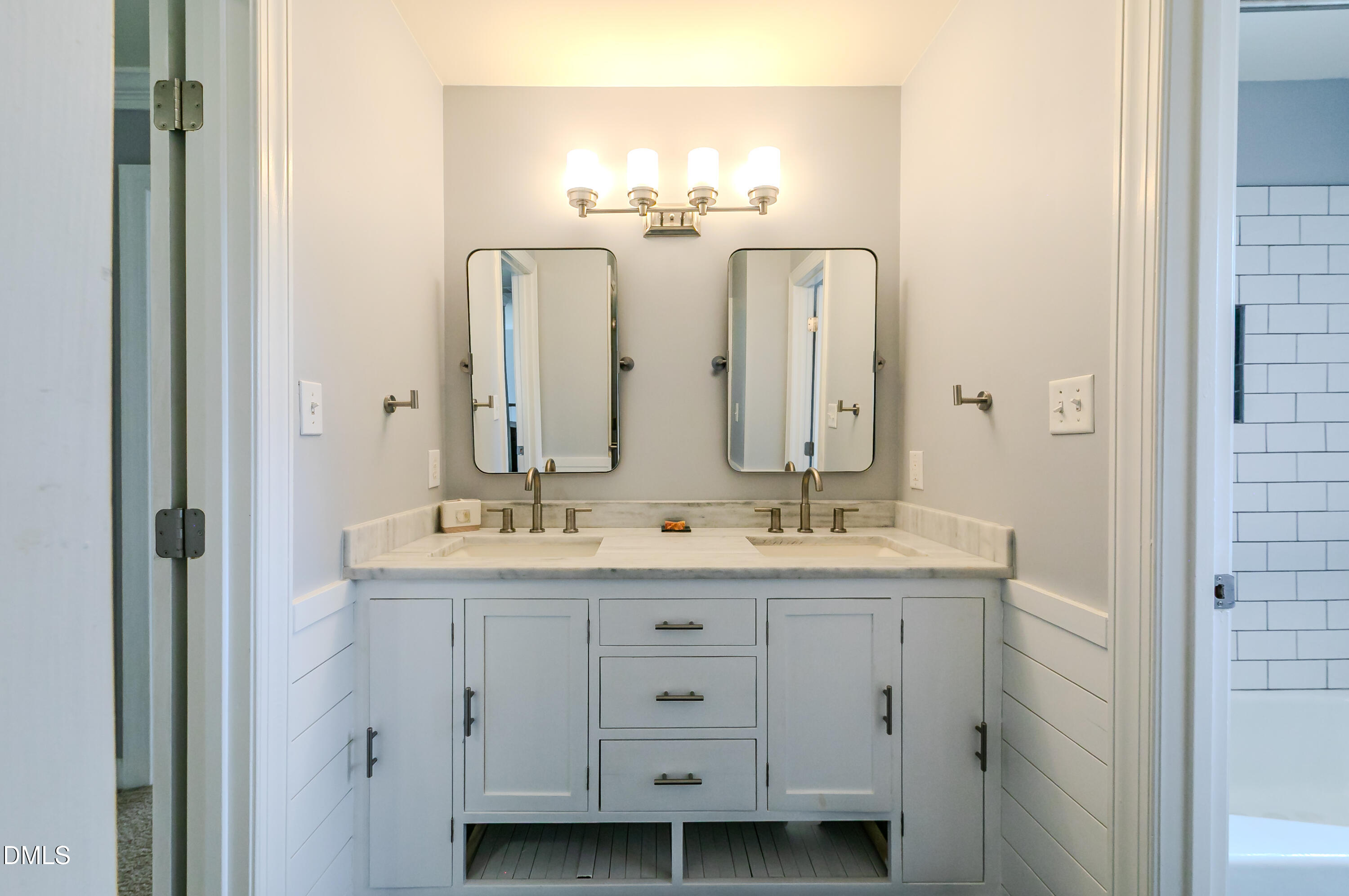 2637 Ridgewell Court Raleigh, NC 27613 - Photo 5 of 61 2E6A8431