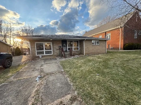 $90,000 | 333 Woodlawn Road, Steubenville, OH 43952