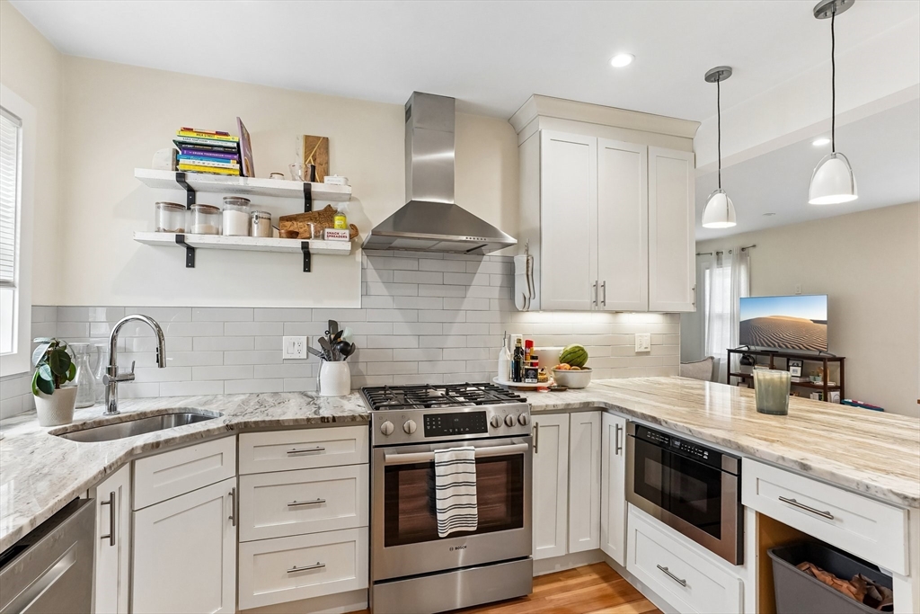 48 Whitfield Road, Unit 48 Somerville, MA 02144 - Photo 13 of 32