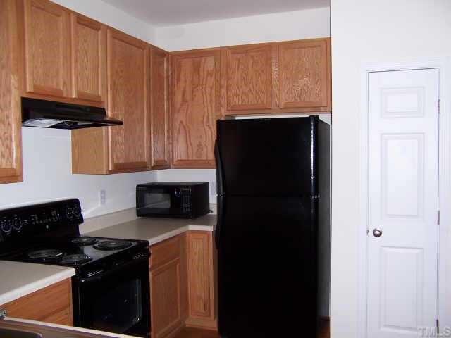 8220 Belneath Court Raleigh, NC 27613 - Photo 7 of 9 Gallery Image 7
