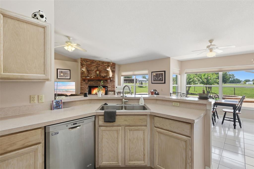 1200 North Hart Road Geneva, FL 32732 - Photo 11 of 33