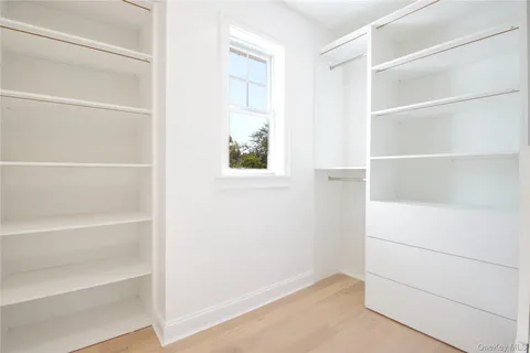 $3,390,000 | 108 Tanners Pond Road, Garden City, NY 11530