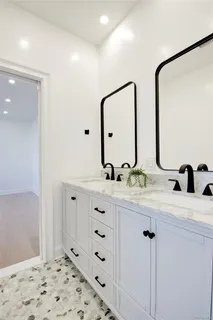 $3,390,000 | 108 Tanners Pond Road, Garden City, NY 11530