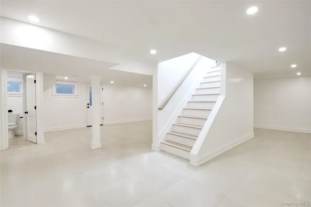 $3,390,000 | 108 Tanners Pond Road, Garden City, NY 11530