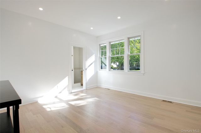 $3,390,000 | 108 Tanners Pond Road, Garden City, NY 11530